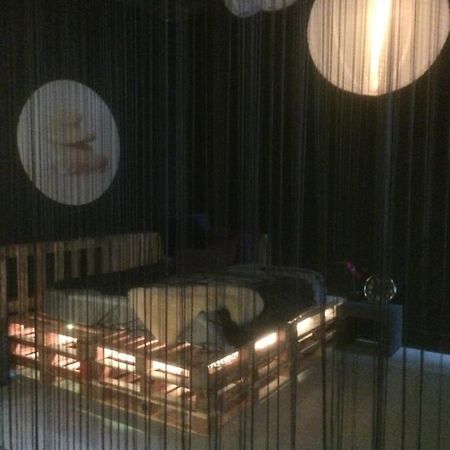Yurtlife Bed and Breakfast Zaandam Exterior foto